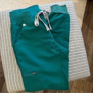 FIGS Hunter Green Zamora Joggers Size: XS